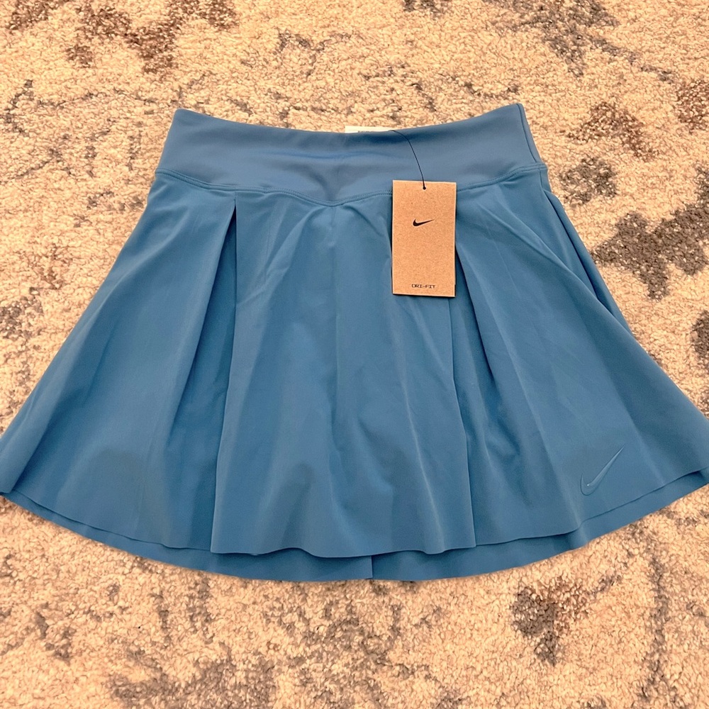 Nike Women's Club 15" Golf
Skirt - Size XS